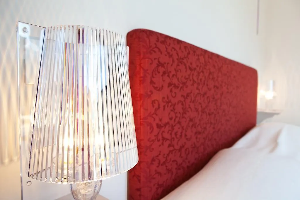 ** Aparthotel Residence Lenno Italy