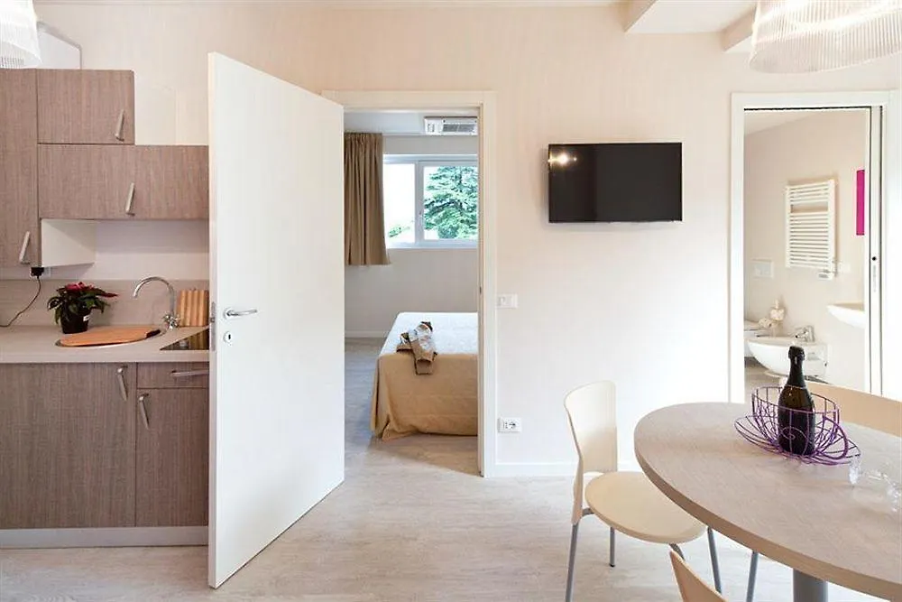 Residence Lenno Italy