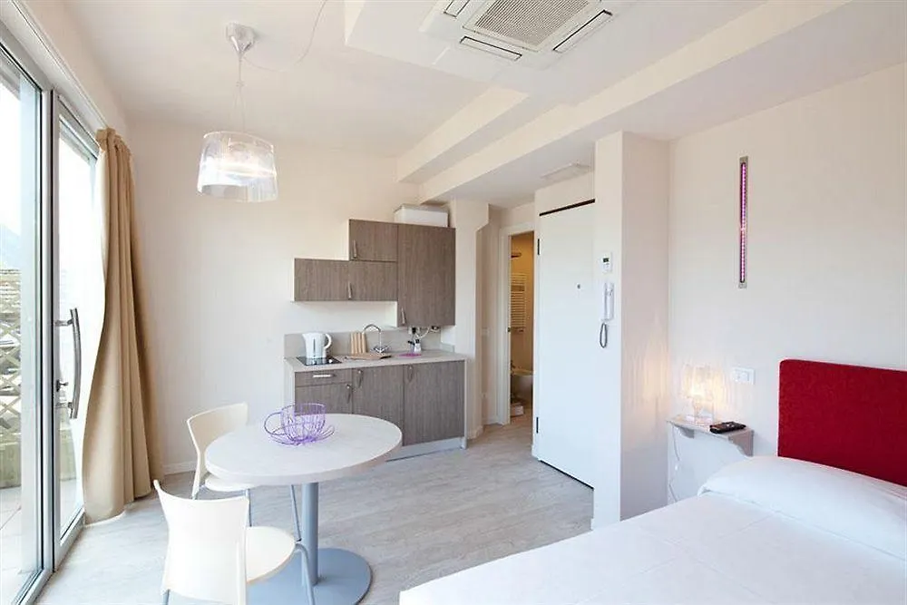 Residence Lenno 2*,  Italy