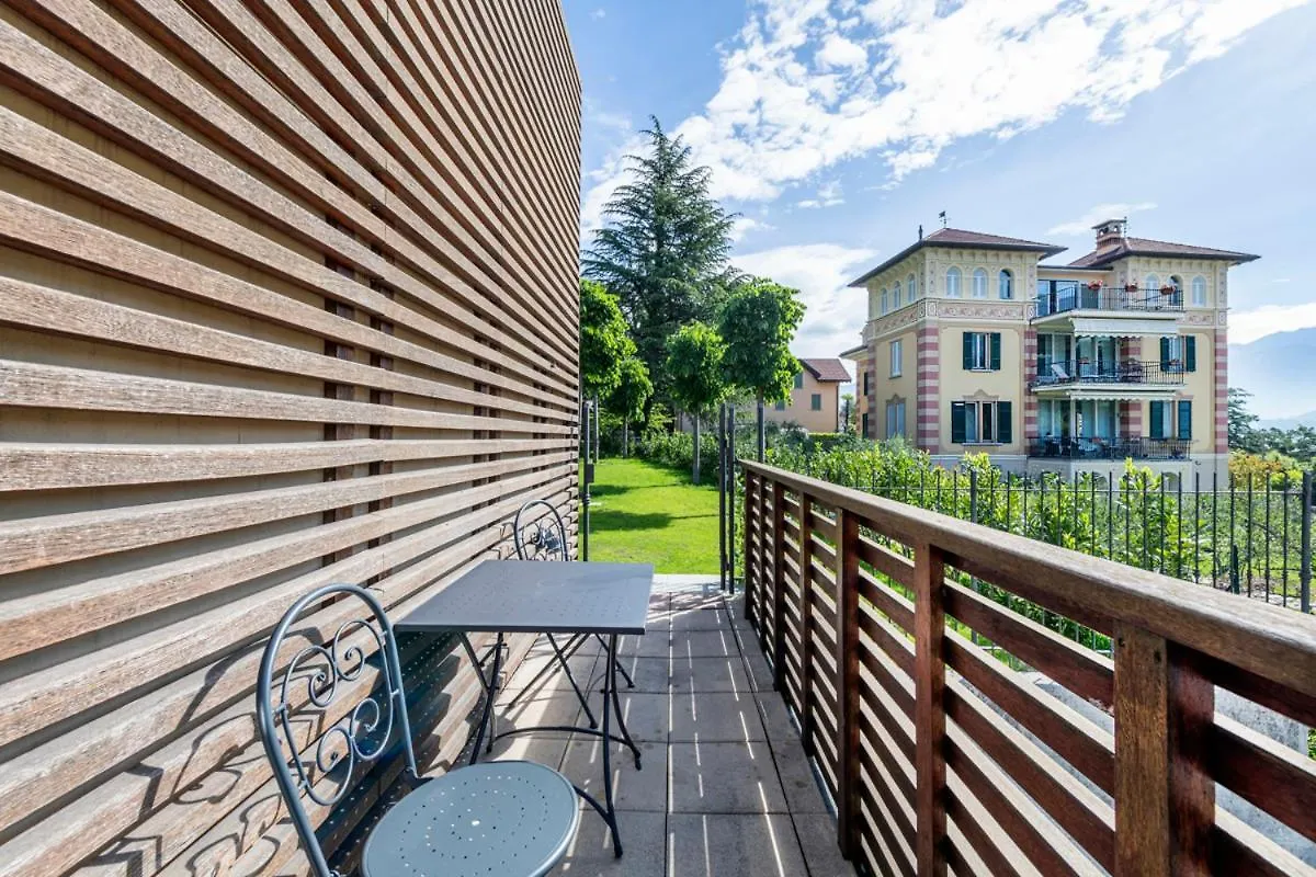Residence Lenno 2*,
