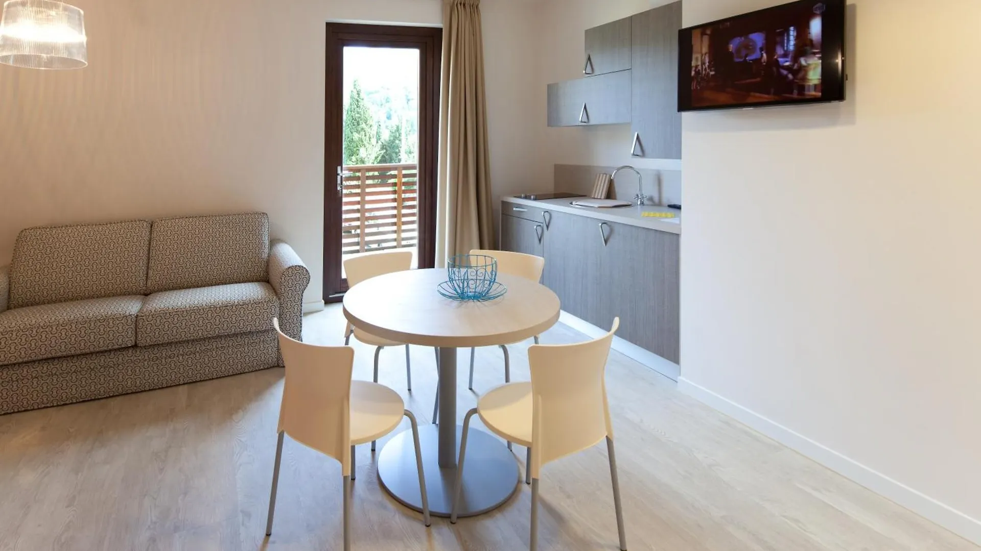 Residence Lenno 2*,